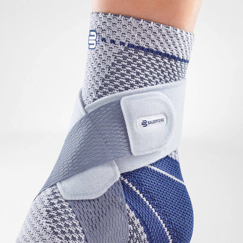 Bauerfeind MalleoTrain S ankle support brace packaging displaying the product on white background