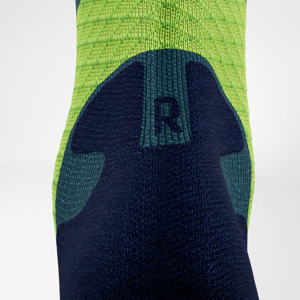 Image of Trail Run Midcut Socks Teal Back Close-up