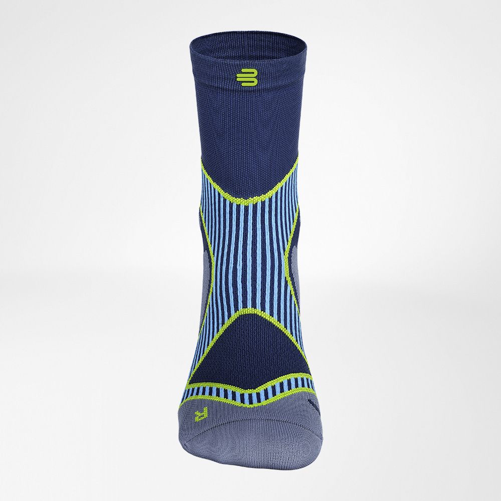 Image of Run Performance Midcut Socks Front