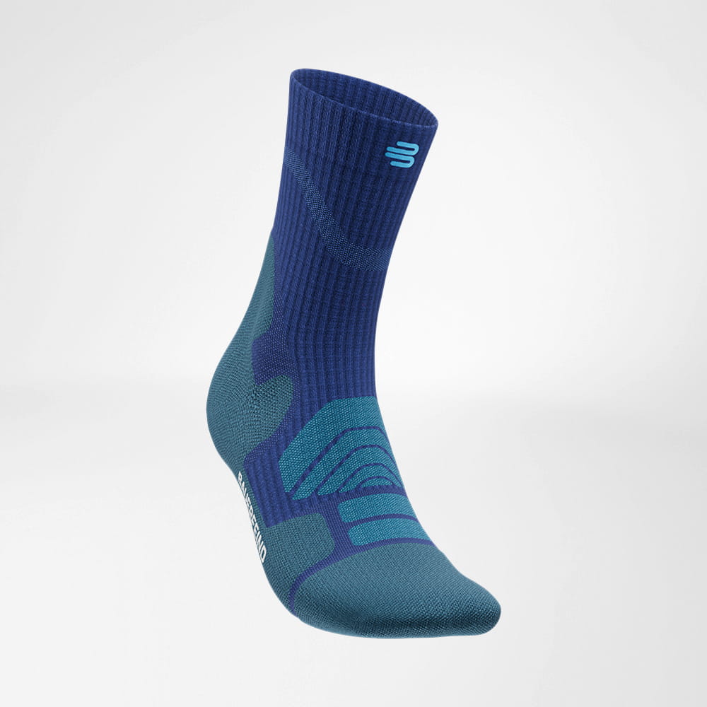 Image of Outdoor Merino Midcut Socks Ocean Blue Angled